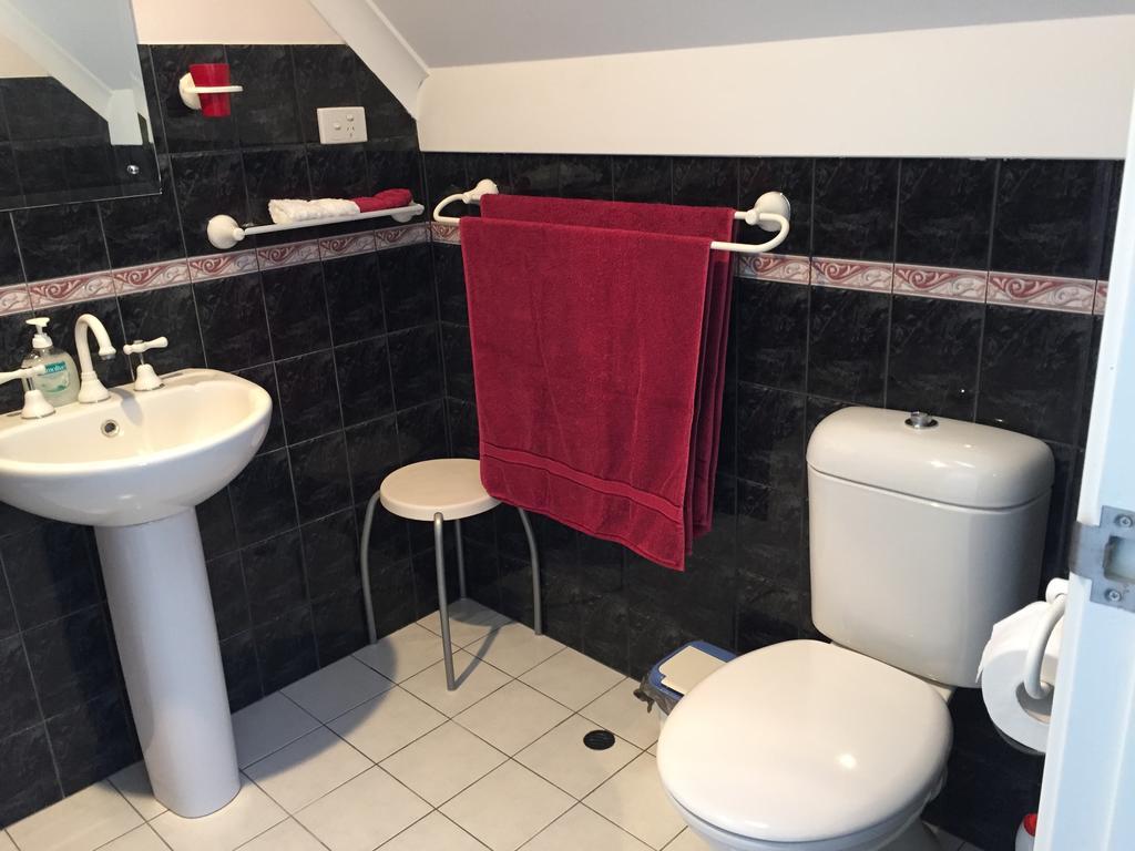 Aarn House B&B Airport Accommodation Perth Zewnętrze zdjęcie