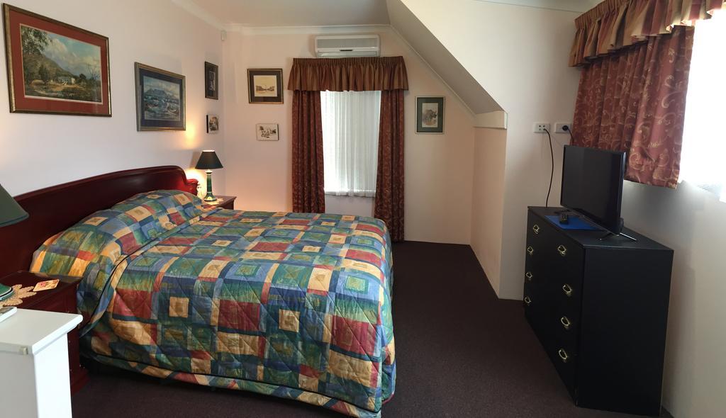 Aarn House B&B Airport Accommodation Perth Zewnętrze zdjęcie